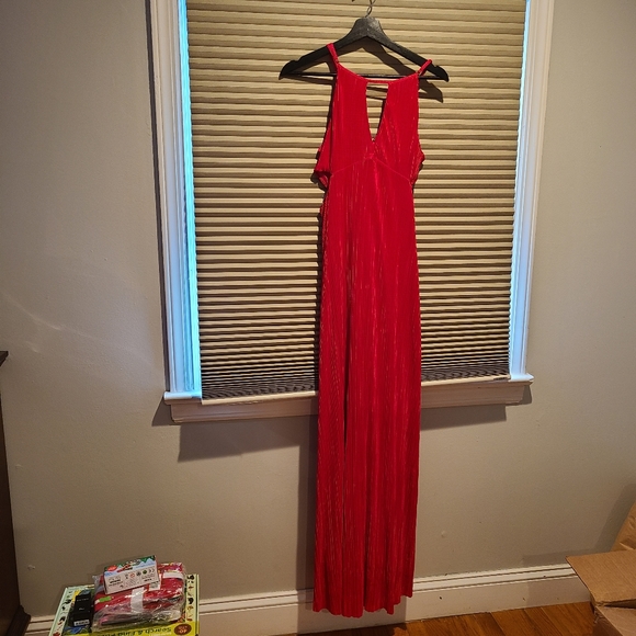 BCBGeneration SHIRRED CUTOUT gorgeous MAXI DRESS - Picture 3 of 6